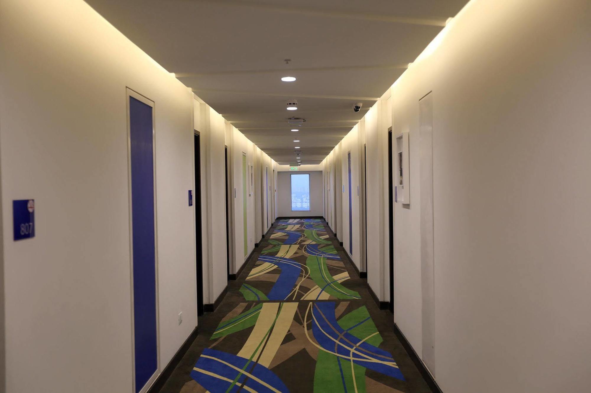 Holiday Inn Express Chennai Old Mahabalipuram Road Exterior foto